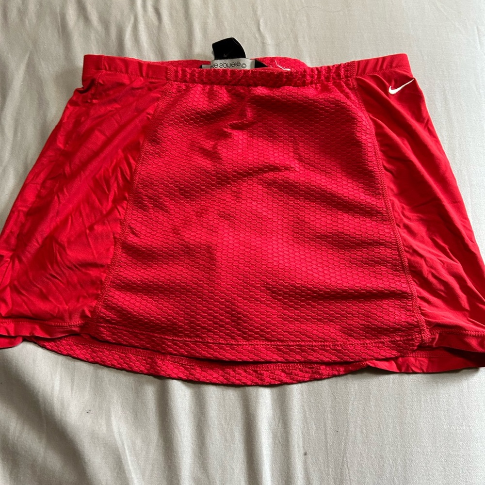 RED NIKE TENNIS SKIRT